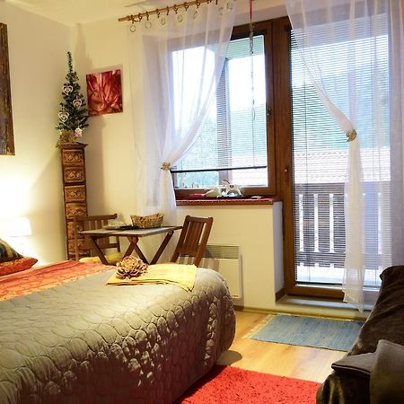 Fatrapark 1 U Sovicky Studio, Kuchynka, Kupelna,S Balkonom Gratis Parkovanie V Podzemnej Garazi Ружомберок Екстериор снимка
